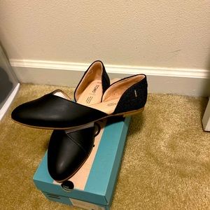Toms Julie D’Orsay Flats NIB